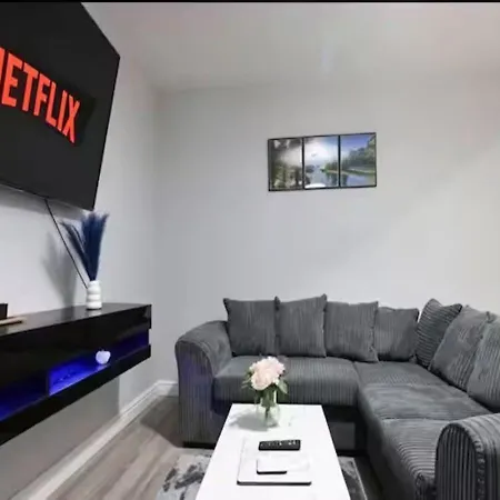 Holiday home Spacious 4bedroom In Sleeps 10 Leeds (West Yorkshire)
